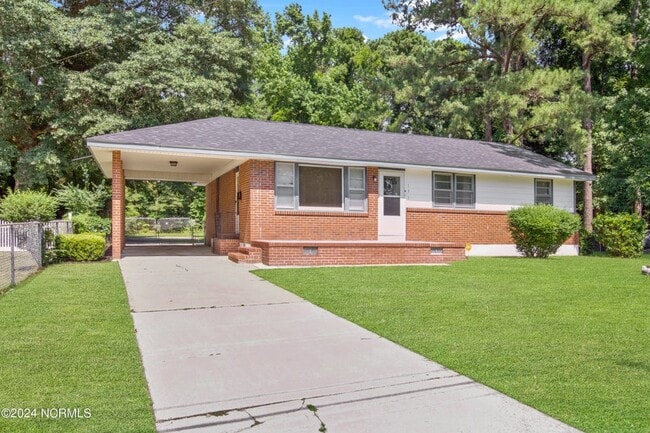 Building Photo - 131 Cole Dr