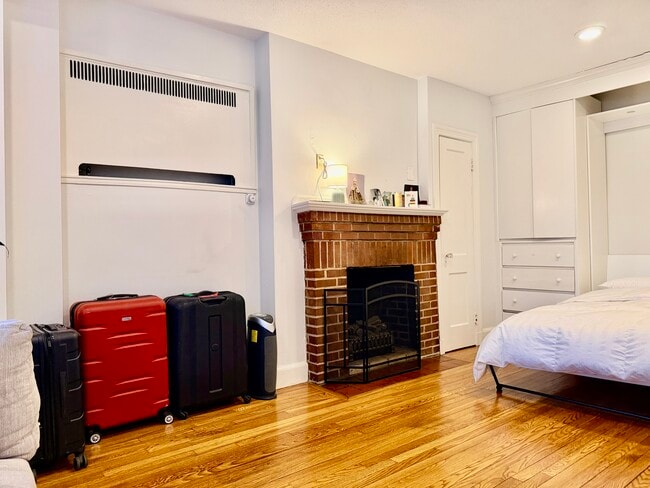 Photo - 354 Beacon St Unit 2