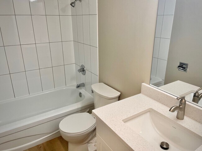 Photo - Rideau Tower