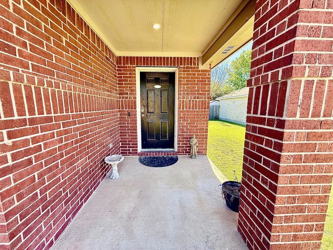 Photo - 133 Paige Bend