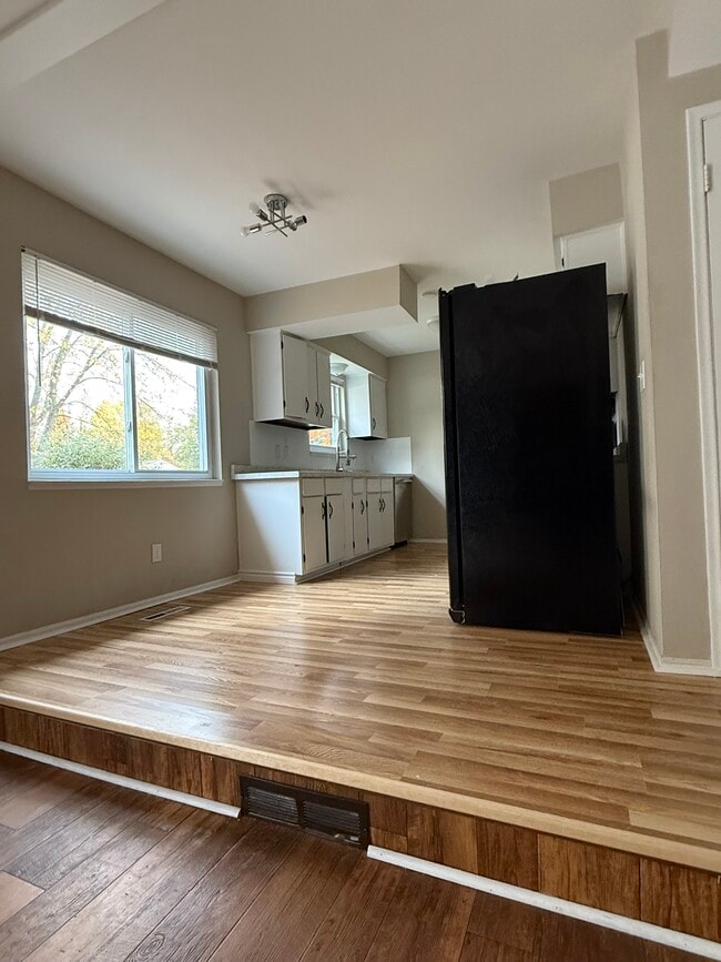 Photo - 793 Tarleton Ave