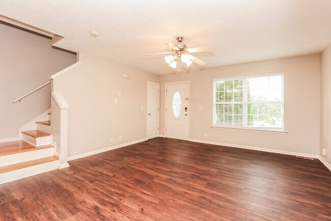 Photo - 412 Elegance Way