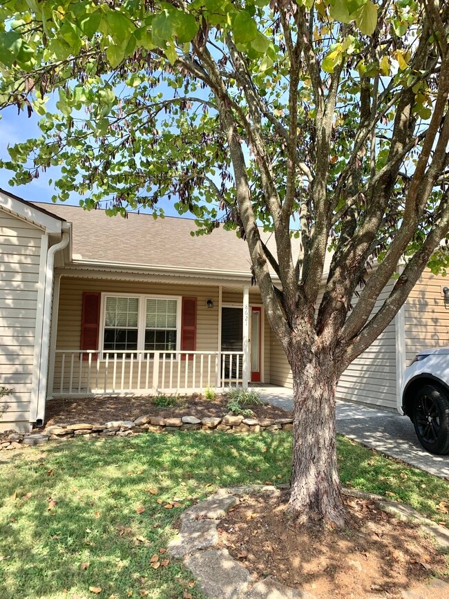 Photo - 8621 Flagstone Way