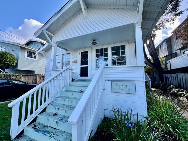 Photo - 1072F-A/B-PGPM-T/L-CS Unit 1072F-B-PGPM-T/L-CS