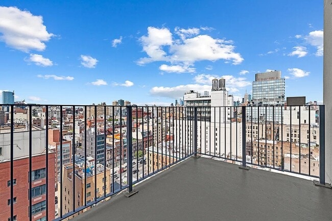 Photo - 171 Chrystie St Unit 10F