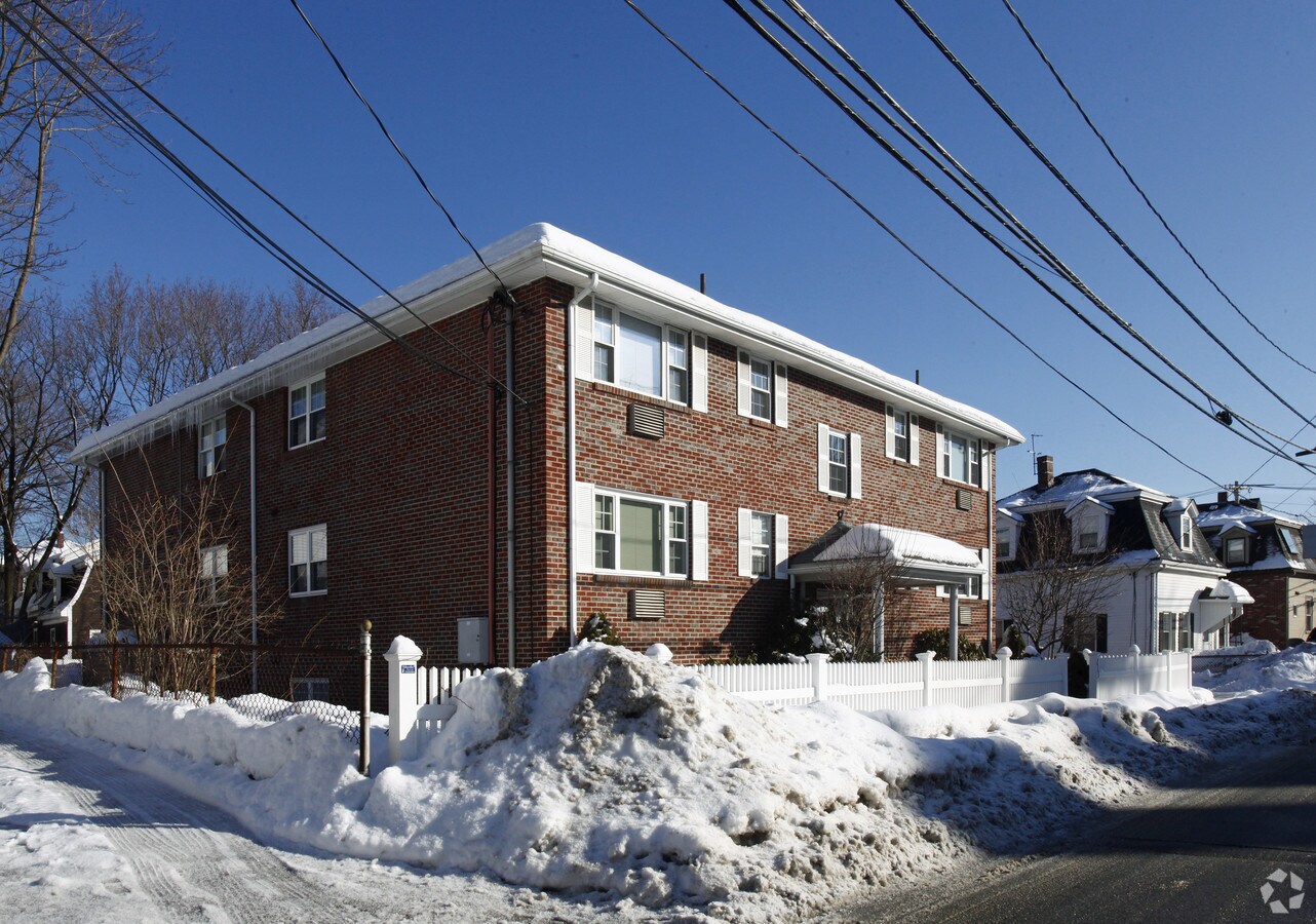 Photo - 233 Charles St