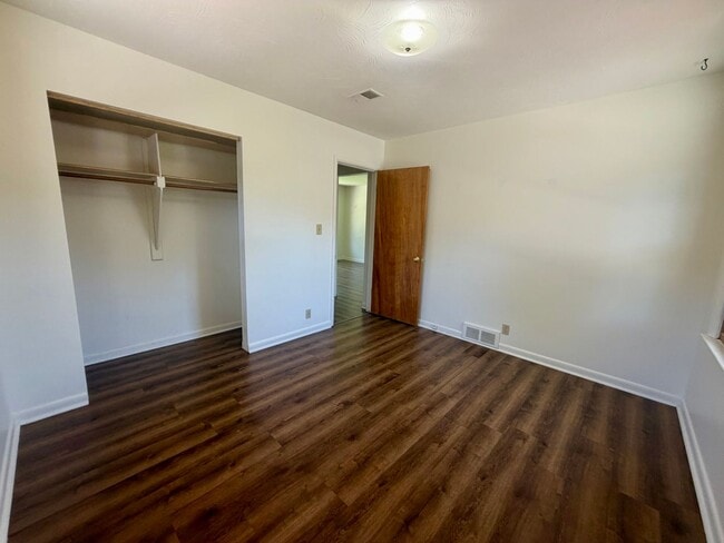 Photo - 863/865 S 45th St Unit 863 S 45th St