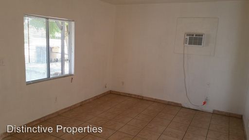 Building Photo - 3305 San Dimas St