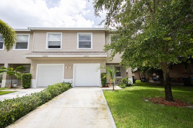 Building Photo - 12425 Westhampton Cir Rental