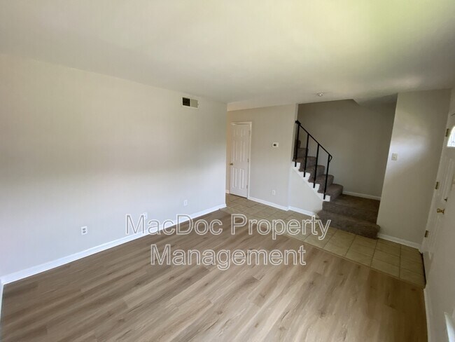 Photo - 128 Hickok Cir