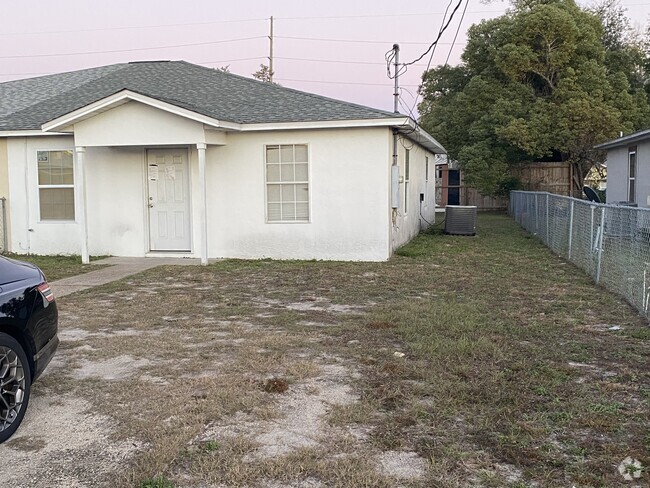 Building Photo - 732 Redwood Ave Rental