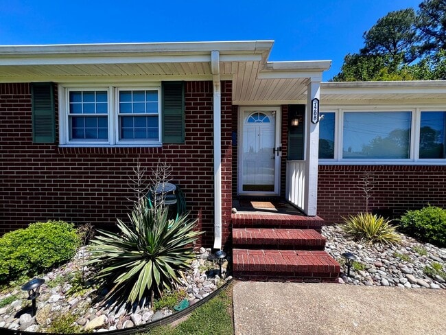 Photo - Stunning Renovated Ranch off Indian River