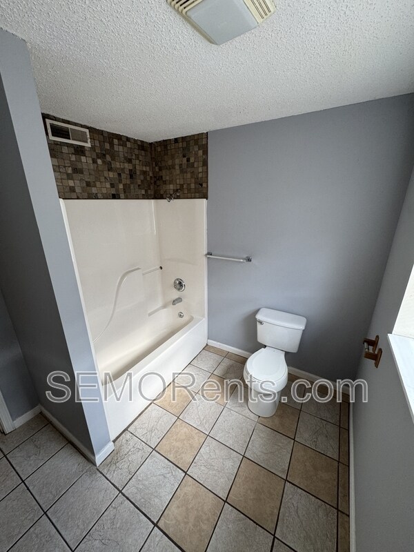 Photo - 502 N Hope St Condo