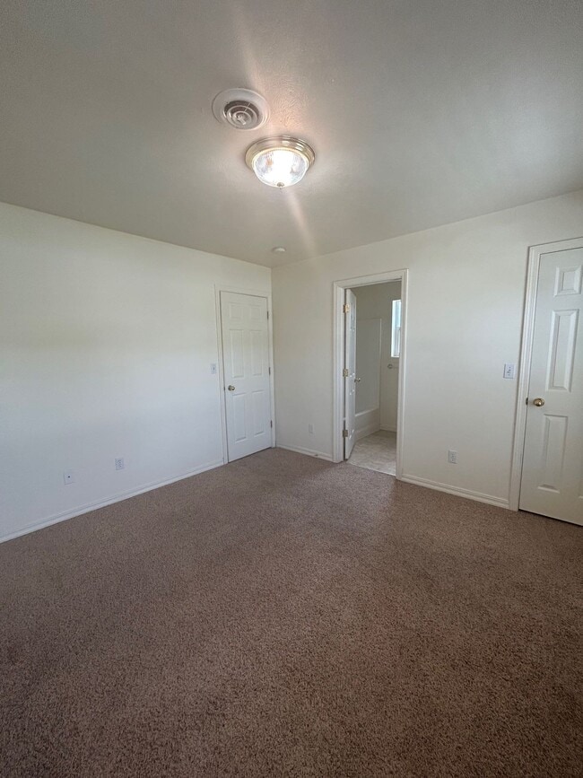 Photo - 465 Taft Ave Unit C