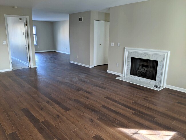 Photo - 192 Lyons Dr Apartments Unit 192