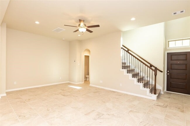 5546 Sallow Bay Ln