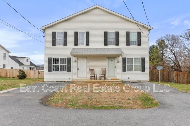 Building Photo - 119 E Rd