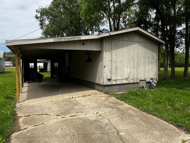 Building Photo - Oak - Trautman Unit 224 Orange St