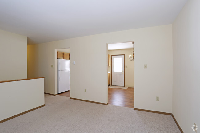 Bi Level - Living Room - Sylvan View Estates Apartments