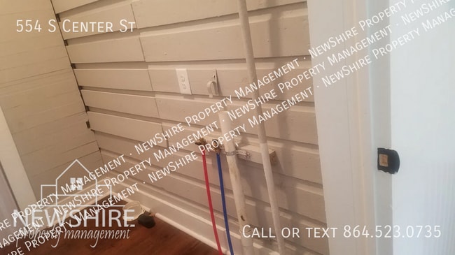 Photo - 554 S Center St