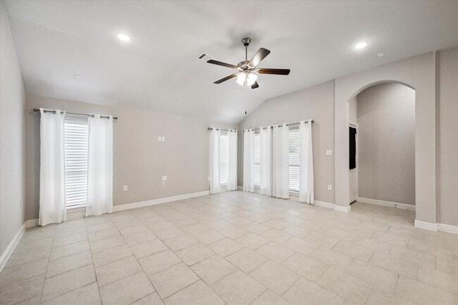 Photo - 4812 La Piedra Ln