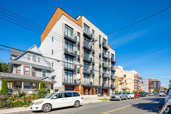 Photo - 1538 New York Ave