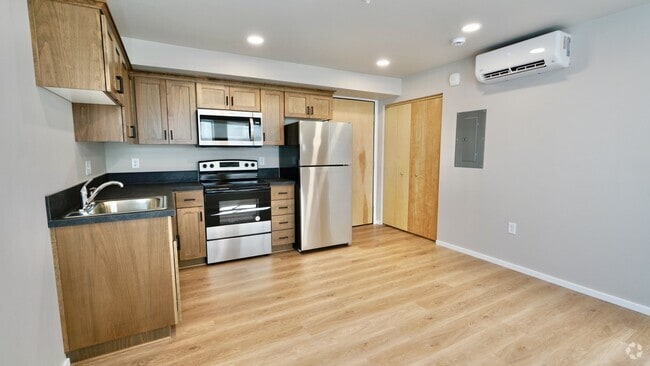 Building Photo - Baker Street Lofts Unit 107