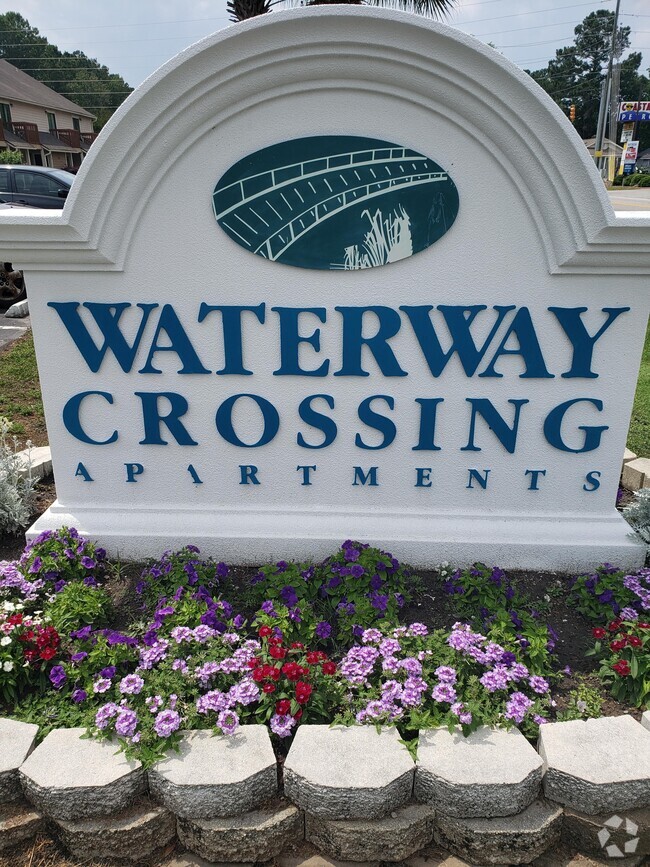 Building Photo - Waterway Crossing Apartments