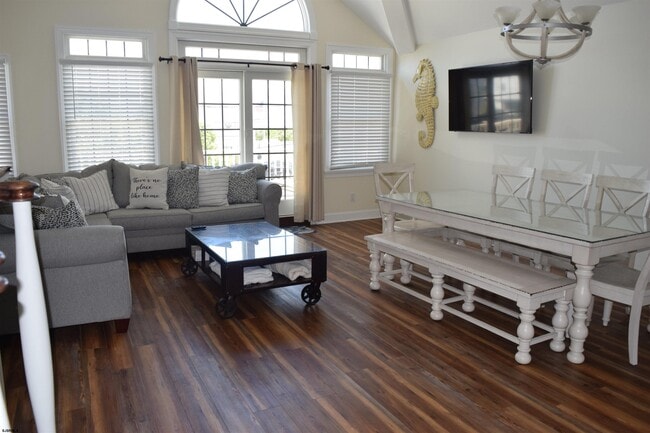 205 W Brigantine Ave