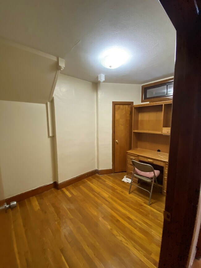 Photo - 51 Aldie St Unit 1