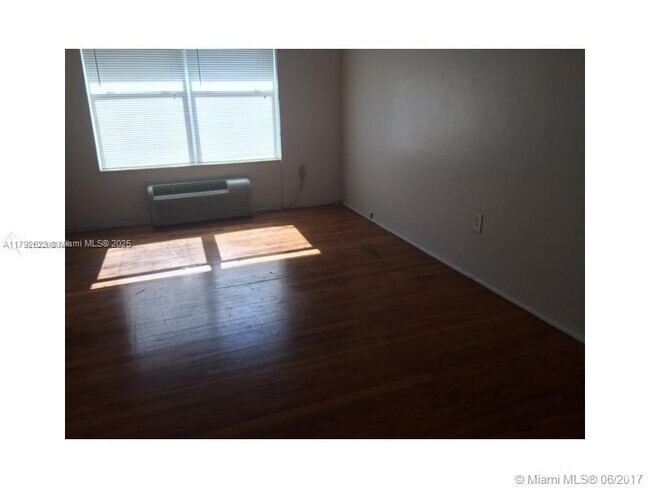 Building Photo - 3 Santillane Ave Unit 2 Rental