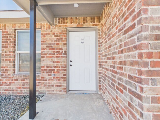 1123 Caprock St Unit B
