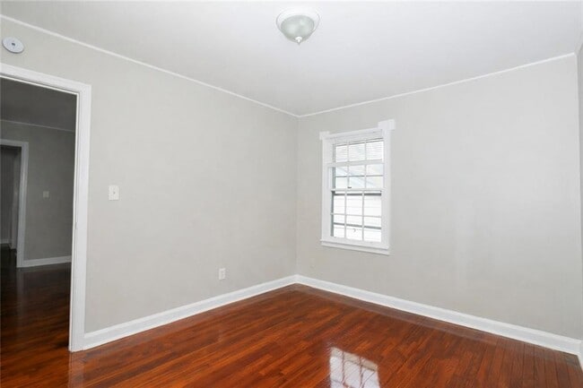 Photo - 3526 Conley St