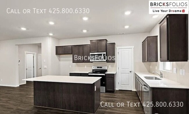 Photo - Puyallup's Serene Sanctuary: Experience th...