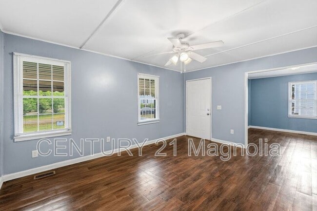 Photo - 934 Bluebird Rd