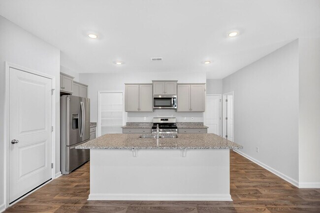 Photo - 129 Holly Leaf Ln