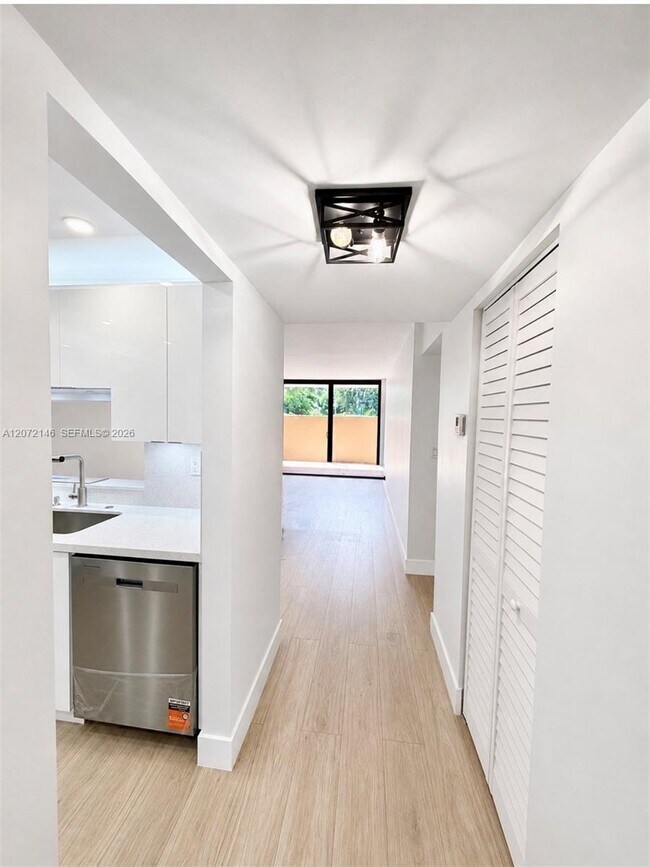 Photo - 10985 SW 107th St Unit 105