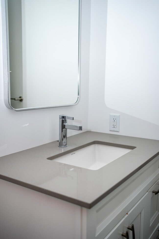 Photo - 841 Grenon Ave Unité 101