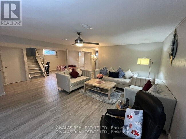 Photo - 94 Pleasant View Dr