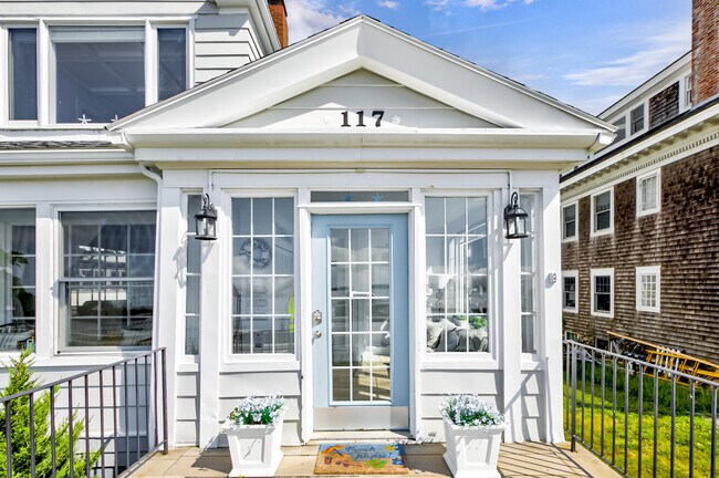 117 Western Ave Unidad 2