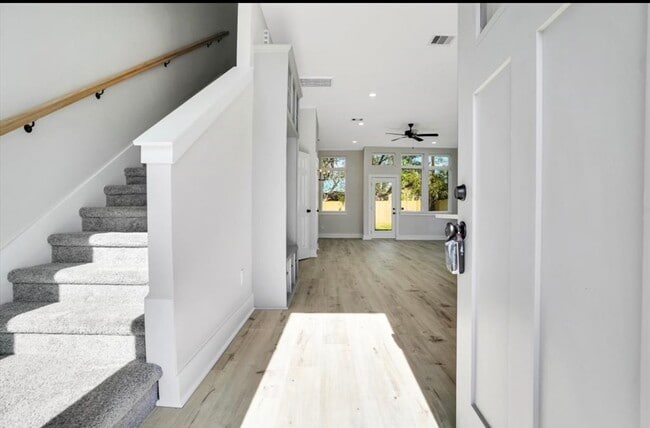 Photo - 805 Granville Dr
