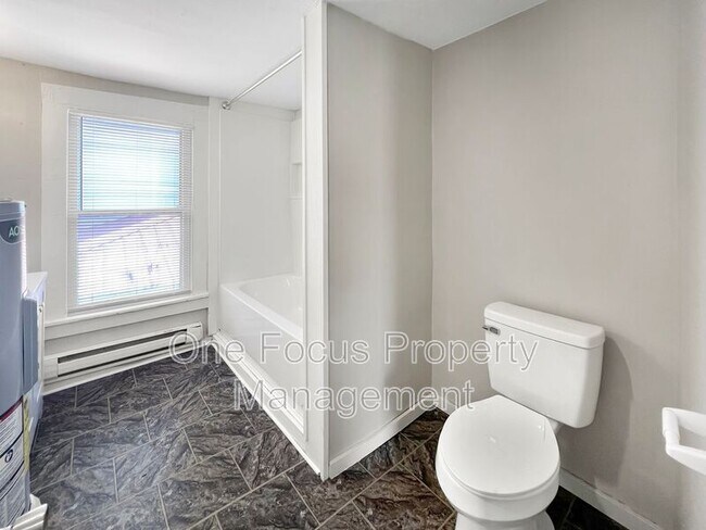 Photo - 200 Danis St Unit 2nd floor