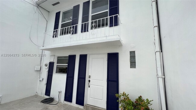 Photo - 2061 NE 123rd St