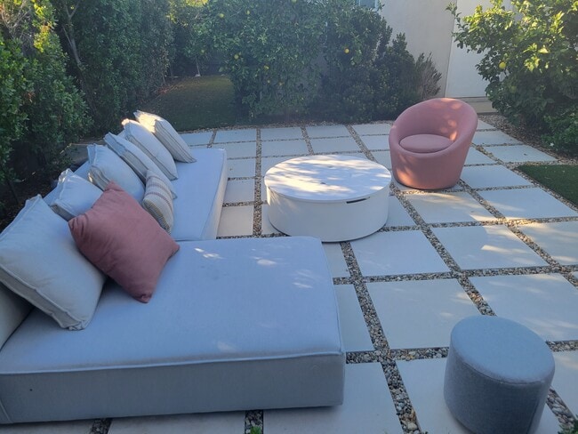 outdoor sitting area