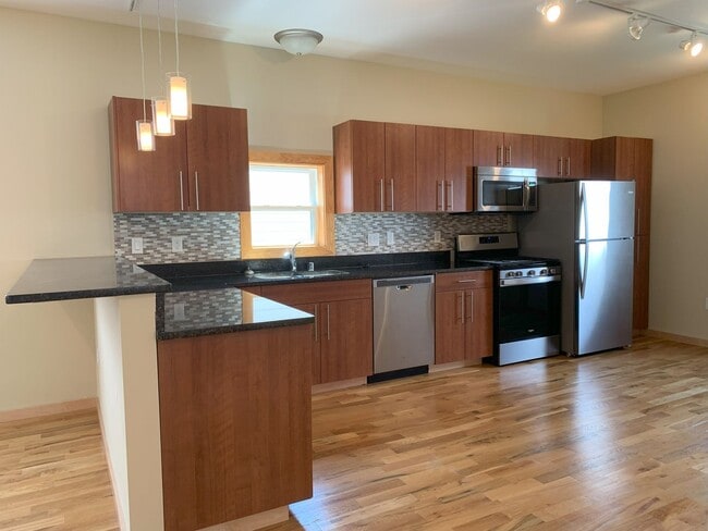 Photo - Bayview 2-bedroom loft style house, hardwood floors, AC, parking, fireplace