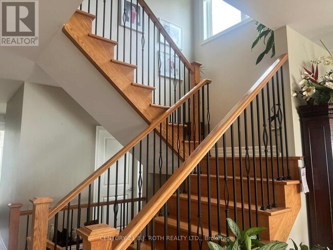 Photo - 9 Greenwood Forest Rd