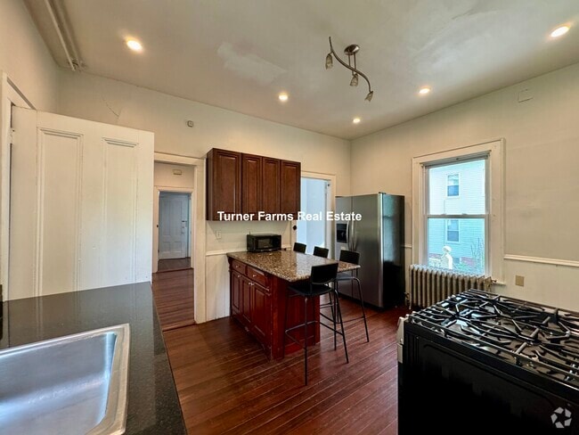 Building Photo - 76 Curtis St Unit 1 Rental
