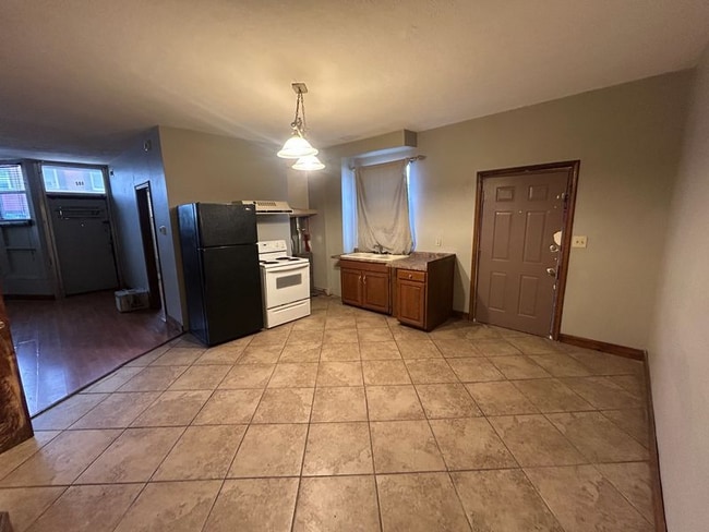 Photo - 600 East Ave Unit 2