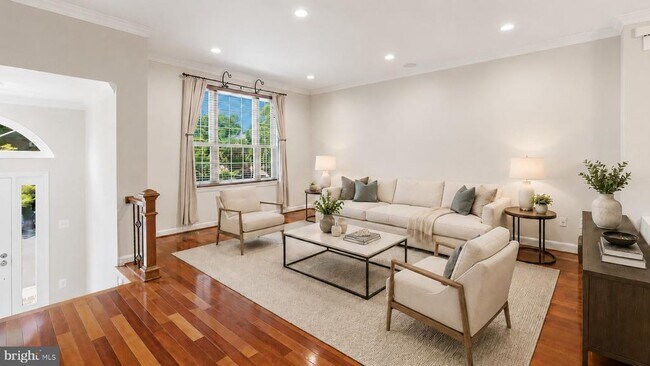 Photo - 1433 McLean Mews Ct