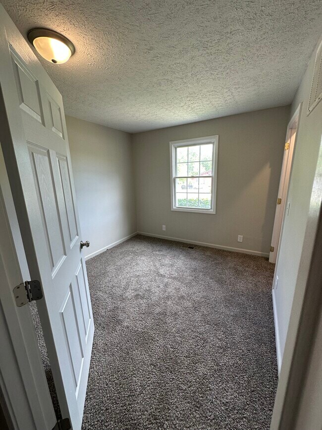 Photo - 227 Burden Ln